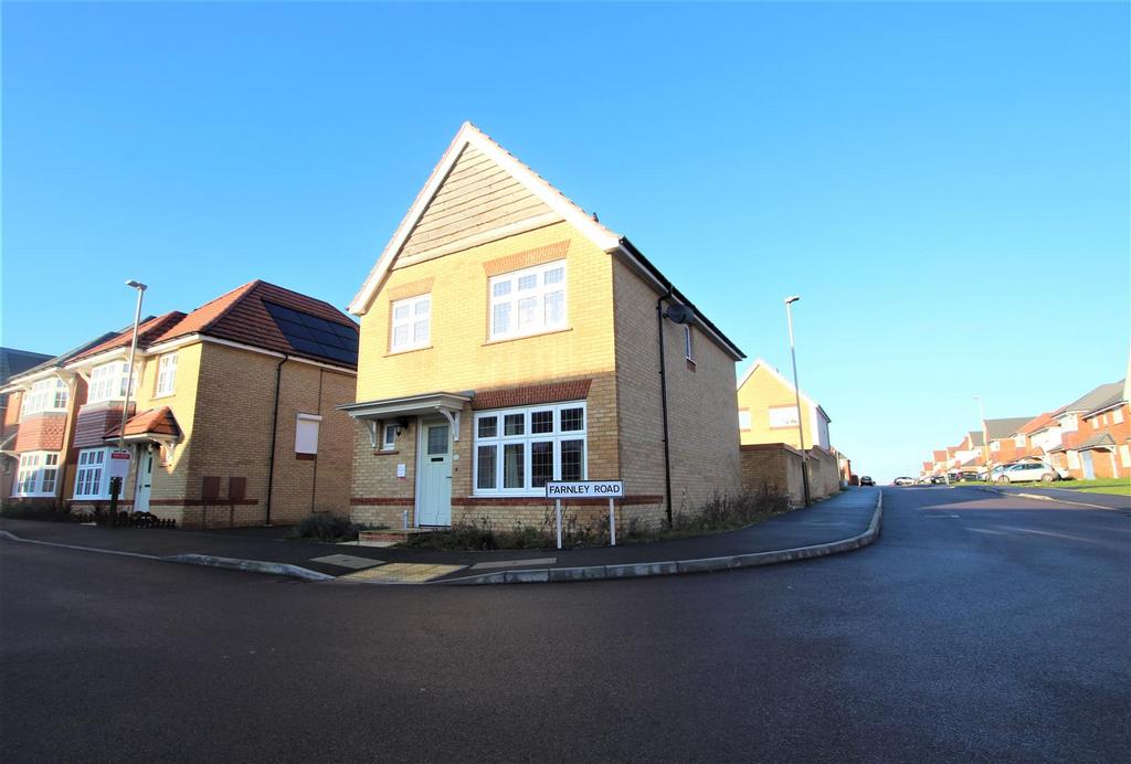 Farnley Road, Hamilton, Leicester 3 bed detached house £1,200 pcm (£