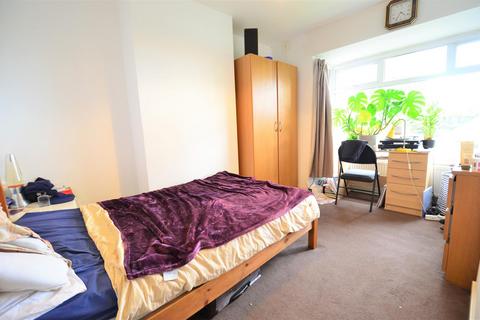 5 bedroom semi-detached house to rent, Lodgehill Road, Selly Oak, Birmingham B29