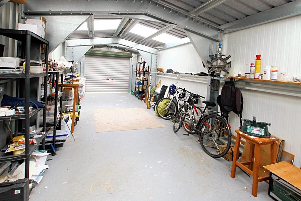 Workshop/Garage