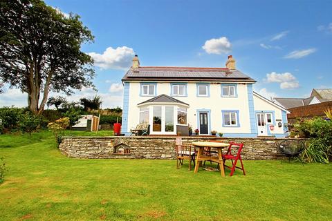 4 bedroom detached house for sale - Ferwig, Cardigan