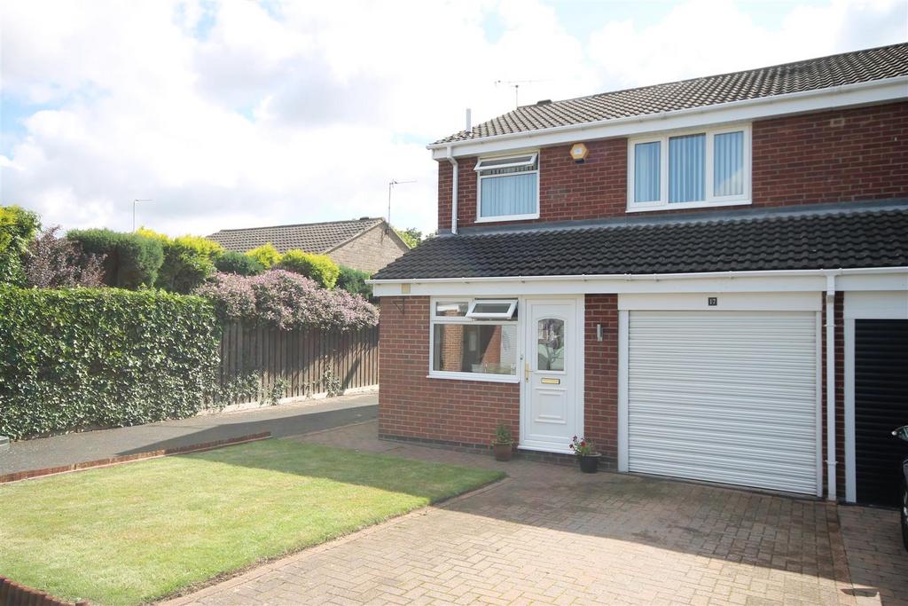 Knowsley Court, Kingston Park, Newcastle Upon Tyne 3 bed semidetached