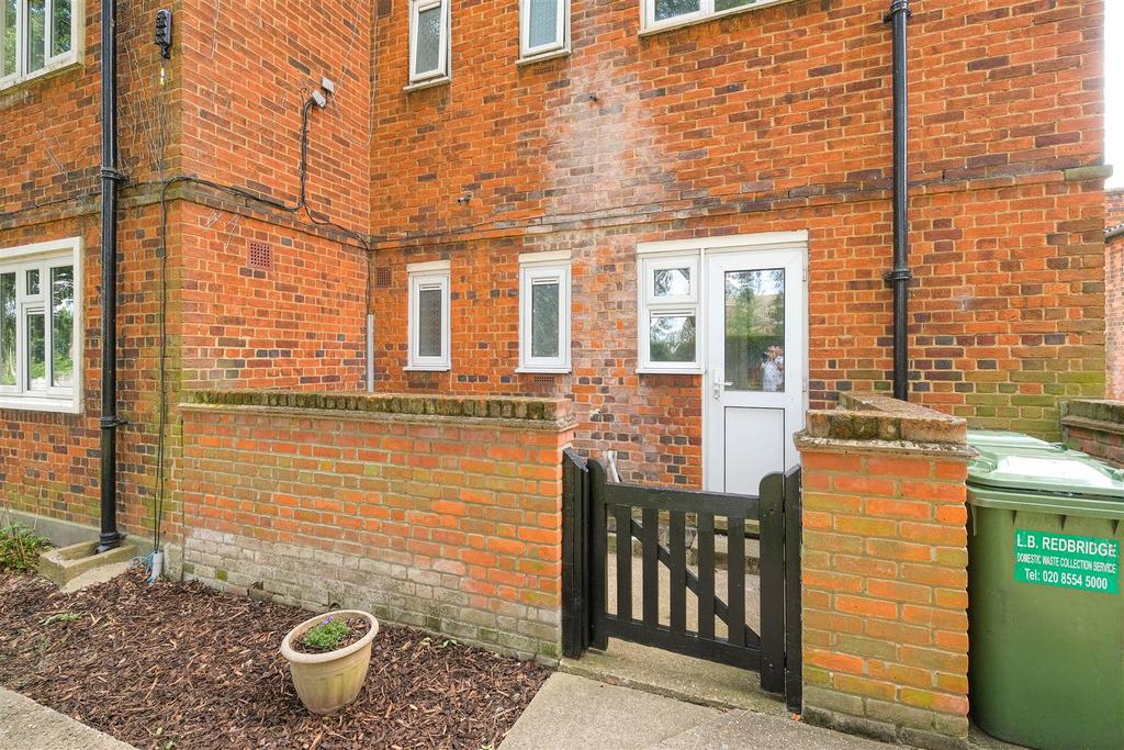 13 Priory Close-22.jpg