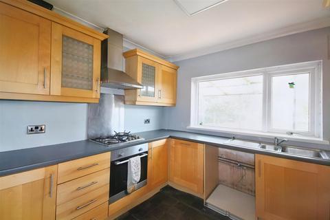 2 bedroom semi-detached house for sale, Kingsway, Wombwell, Barnsley S73 0EA