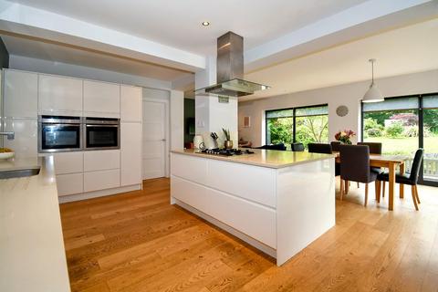 91 Westgate, Guiseley, Leeds, LS20 8HH