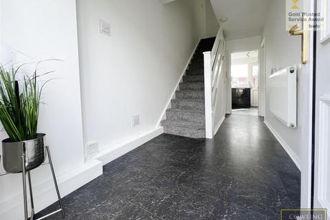 210 Falstones, Basildon, SS15 5DS