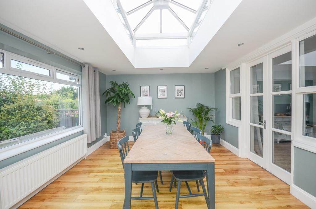 Dining room - family room pic 2.jpg
