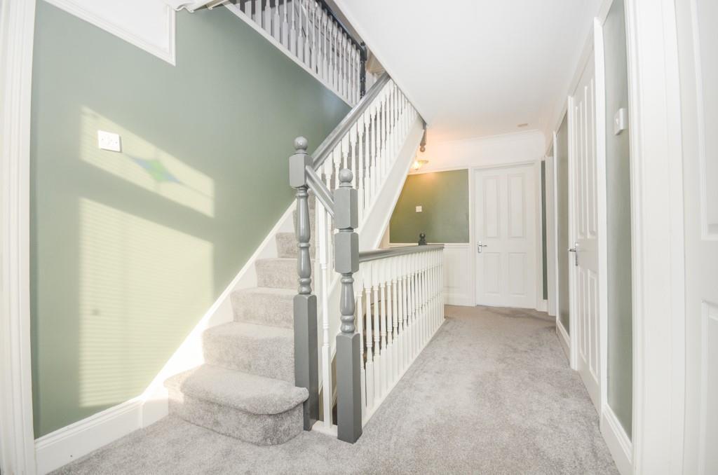 First floor landing pic 2.jpg