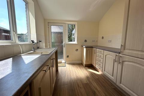 90 Bowling Green Road, Dudley, DY2 9NA