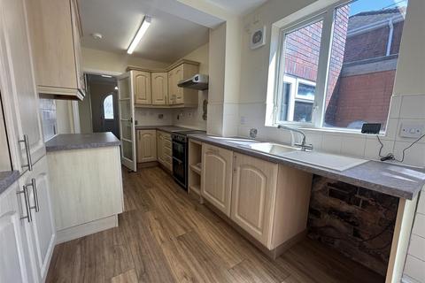 90 Bowling Green Road, Dudley, DY2 9NA