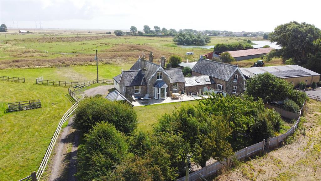 Camber Road, Camber, Rye 7 bed detached house for sale £1,750,000