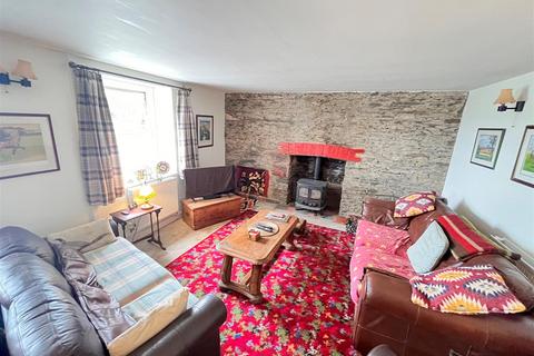 2 bedroom property with land for sale - Pencarreg, Llanybydder