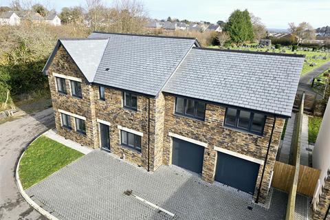 5 bedroom detached house for sale, Tresmarrow, Launceston