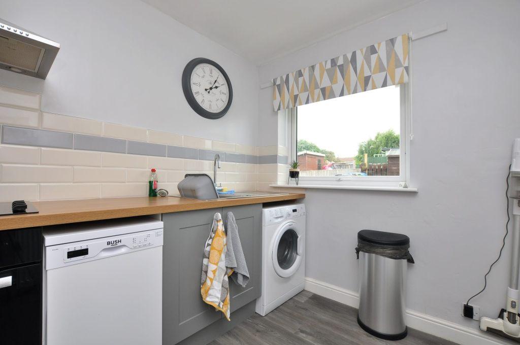 18 Shackleton Close 2 bed semidetached bungalow for sale £245,000