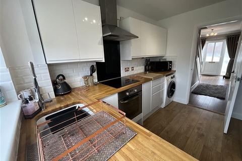 6 Chestnut Road, Swallownest, Sheffield, S26 4SN