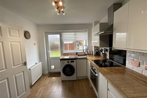 6 Chestnut Road, Swallownest, Sheffield, S26 4SN