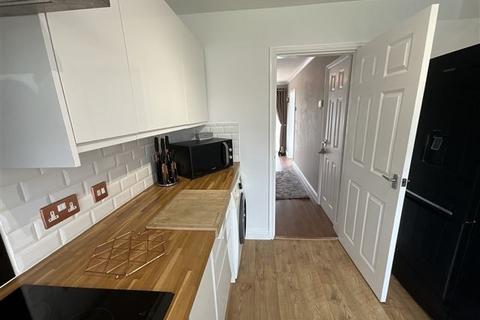 6 Chestnut Road, Swallownest, Sheffield, S26 4SN