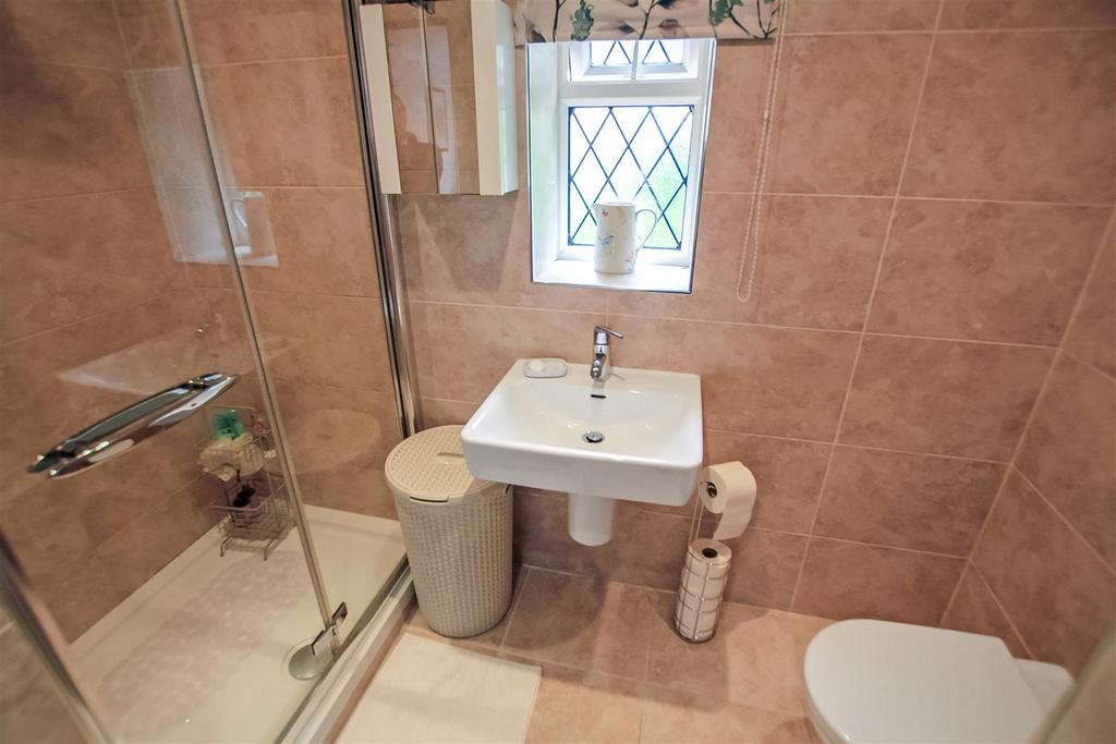 En-Suite Shower Room/WC