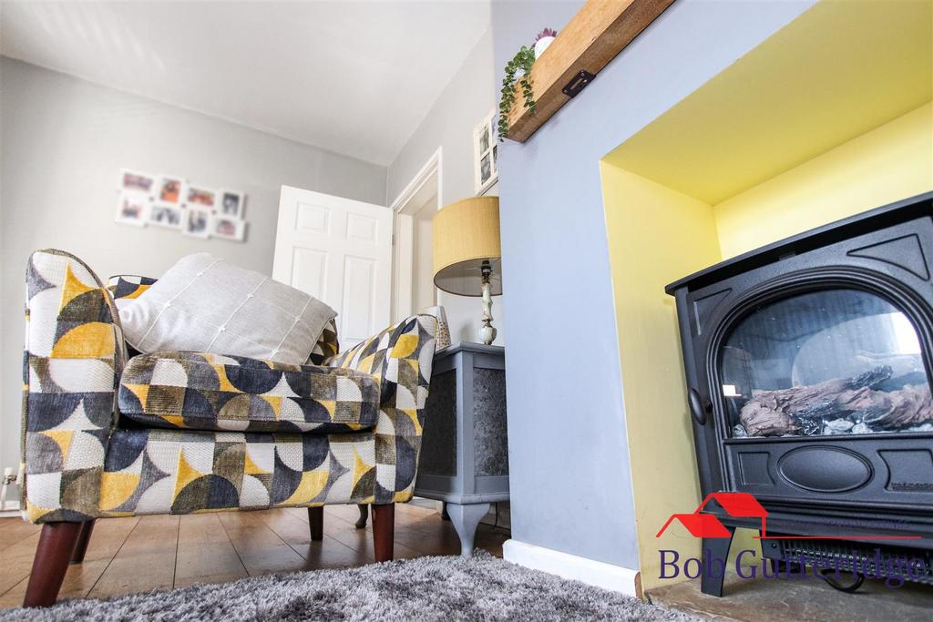 Belvedere Road, Hanford, StokeOnTrent 2 bed semidetached house for