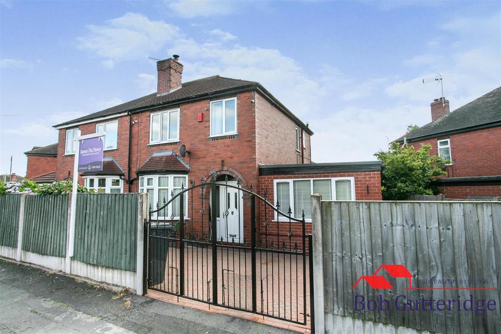 Ashcroft Road, Porthill, Newcastle 4 bed semidetached house £230,000