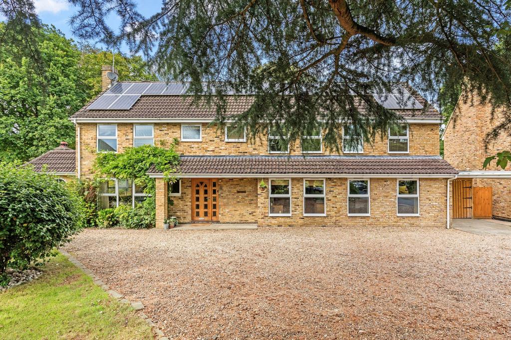 Woodend Park, Cobham, KT11 5 bed detached house for sale £1,795,000
