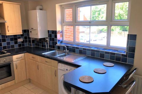 2 bedroom flat to rent, Egerton Court, Egerton Gardens