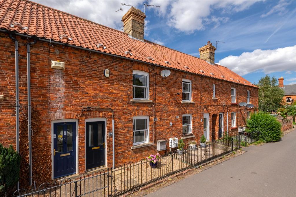 Banks Lane, Heckington, Sleaford, NG34 2 bed terraced house for sale