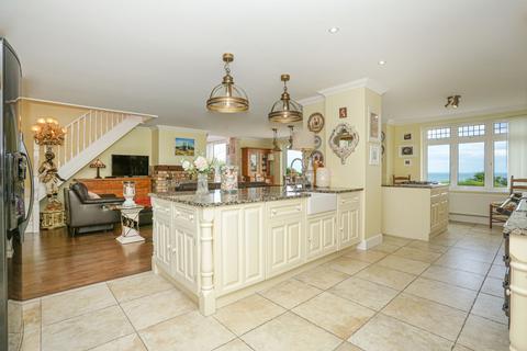9 bedroom detached house for sale - North Foreland Avenue, Broadstairs, CT10