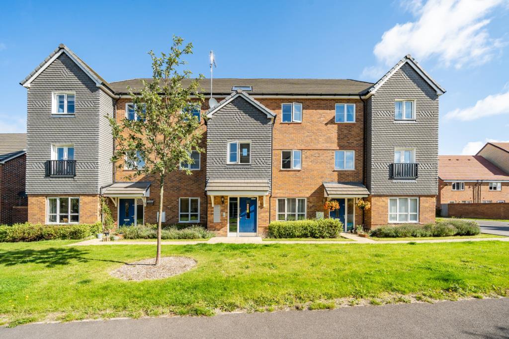 Didcot, Oxfordshire, OX11 2 bed flat £225,000