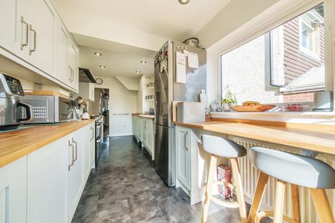 75 Worplesdon Road, Guildford, GU2 9RT