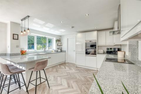 12 Beech Hurst, Birmingham, B38 8NX