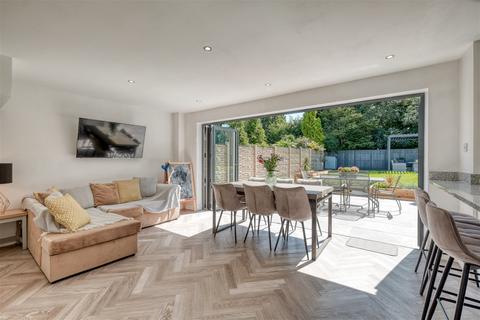 12 Beech Hurst, Birmingham, B38 8NX