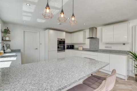 12 Beech Hurst, Birmingham, B38 8NX