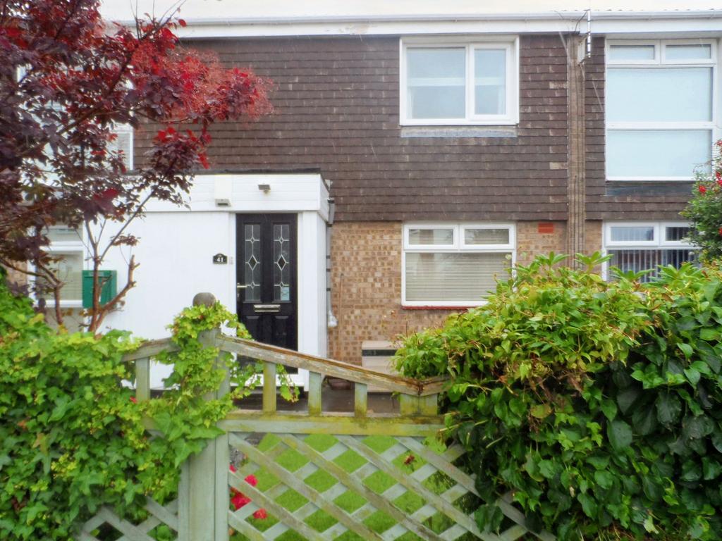 Trentham Avenue, Benton, Newcastle... 2 bed flat £74,000