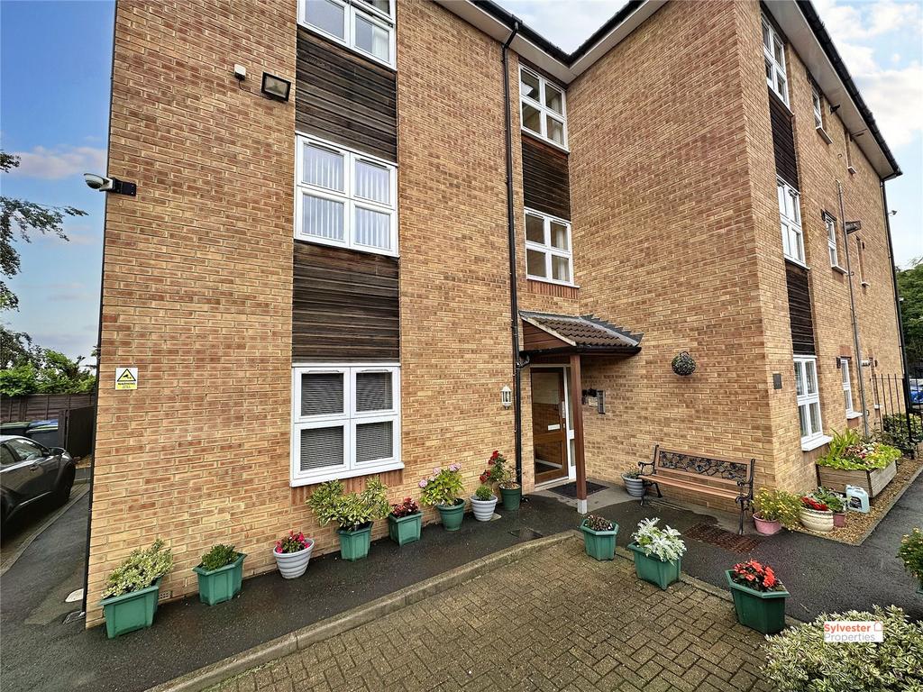 Robson House, The Leazes, Burnopfield, NE16 2 bed apartment for sale