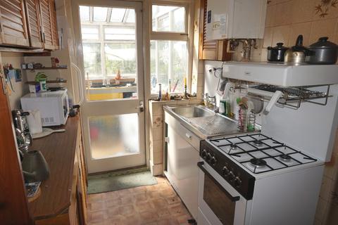 59 Mount Road, Chessington, KT9 1JQ