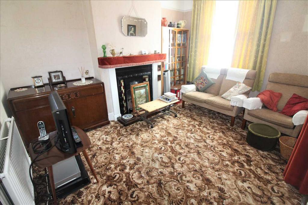 Milton Keynes MK12 3 bed end of terrace house for sale £250,000