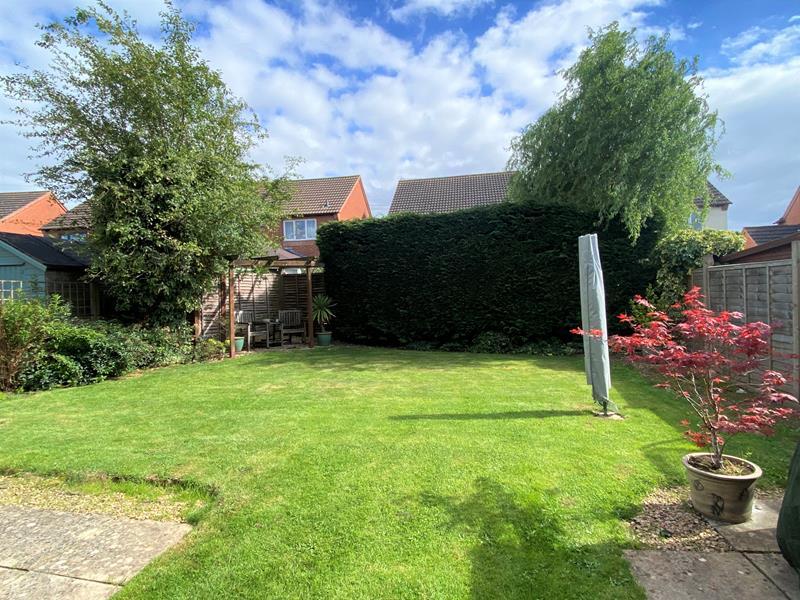 Lismore Green, St Peters, Worcester, Worcestershire WR5 3UE 4 bed