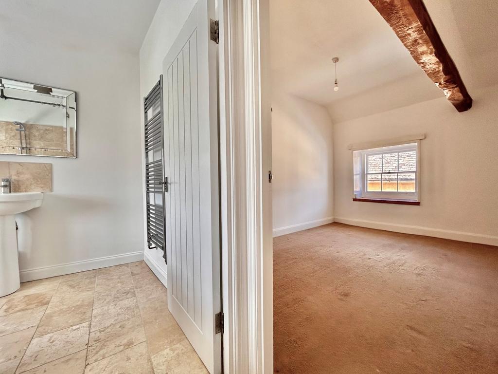 Bathroom/Bedroom
