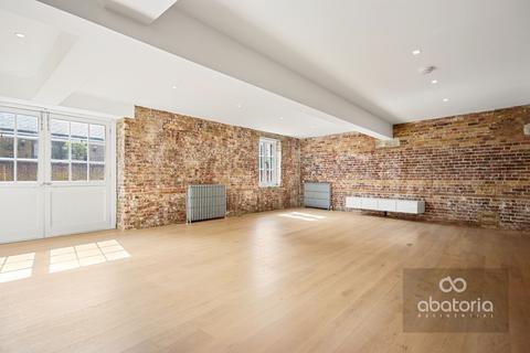 3 bedroom apartment for sale, Gullivers Wharf, 105 Wapping Lane, London, E1W