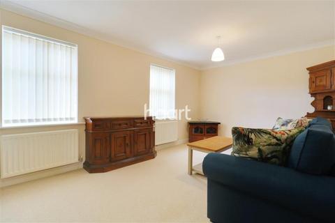 1 bedroom flat to rent, Elgar Close, Redhouse