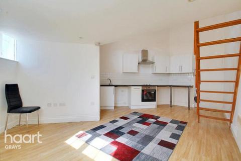 undefined, London Road, Grays