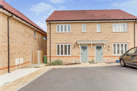 2 bedroom semi-detached house for sale, Nicholas Walk, Rayleigh, SS6