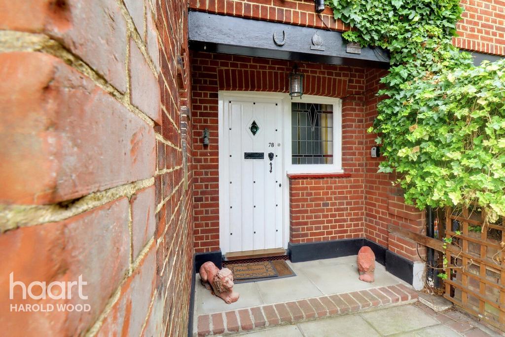 Squirrels Heath Road, Romford 3 bed semidetached house for sale £640,000