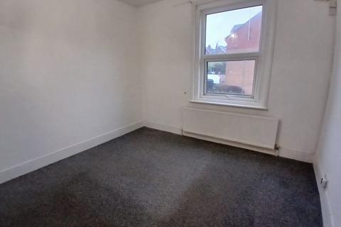 1 bedroom apartment to rent, 5-7 Station Approach West, Redhill