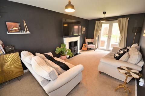 48 Kestrel Road, Corby, NN17 5FP