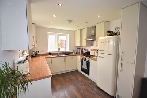 48 Kestrel Road, Corby, NN17 5FP