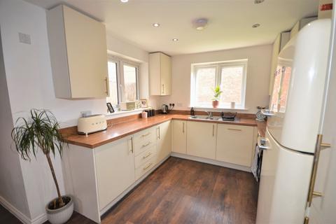 48 Kestrel Road, Corby, NN17 5FP