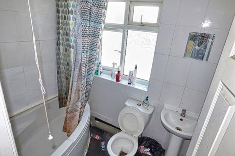3 bedroom end of terrace house for sale - Second Avenue, Dagenham, Essex, RM10