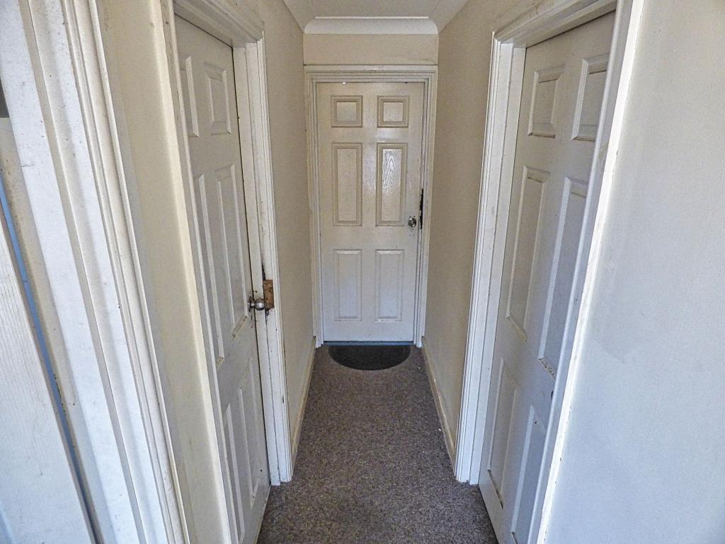 Second Avenue, Dagenham, Essex, RM10 3 bed end of terrace house for sale £345,000