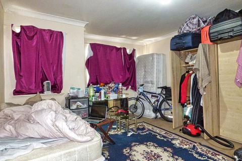 171a Second Avenue, Dagenham, RM10 9EA